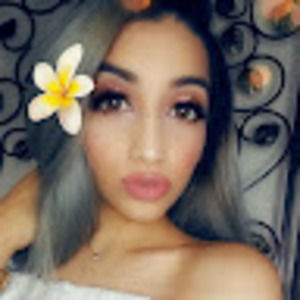 Meet your Posher, Demi